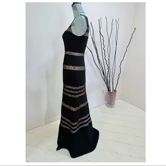 BCBG Long Black/Nude Dress Gown - Picture 4 of 11
